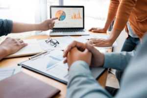 Scopri di più sull'articolo Marketing e Sviluppo Siti Web: Una Sinergia per Migliorare i Processi Aziendali